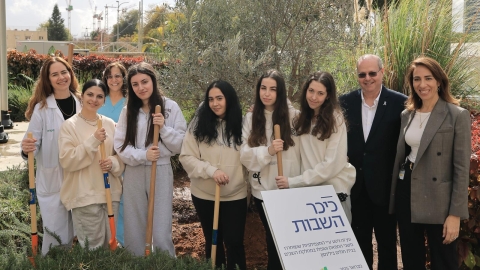 5 התצפיתניות ובהן דניאלה גלבוע - חדשות בפתח תקווה