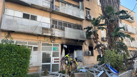 פיצוץ ושריפה בבניין מגורים בפתח - חדשות בפתח תקווה