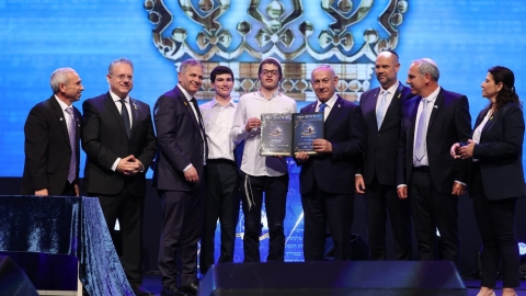 אלעד יניר תלמיד תיכון אמית - חדשות בפתח תקווה
