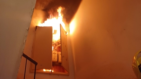 שריפה פרצה בבניין מגורים בפתח - חדשות בפתח תקווה