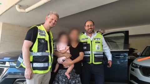 תינוקת ננעלה בשגגה ברכב בפתח - חדשות בפתח תקווה