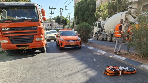הולך רגל נפגע מרכב ברחוב - חדשות בפתח תקווה
