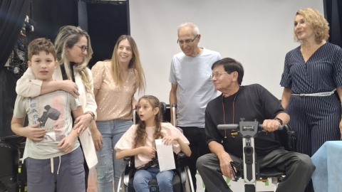 איל"ן העניקה מלגות לימודים לצעירים - חינוך בפתח תקווה
