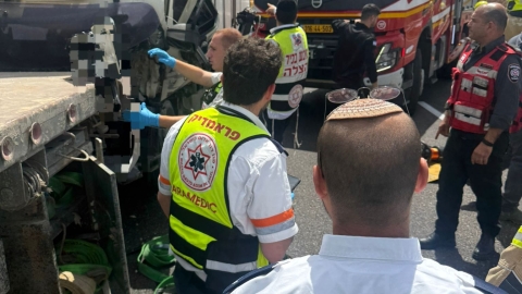 נהג משאית נהרג בתאונה בכביש - חדשות בפתח תקווה