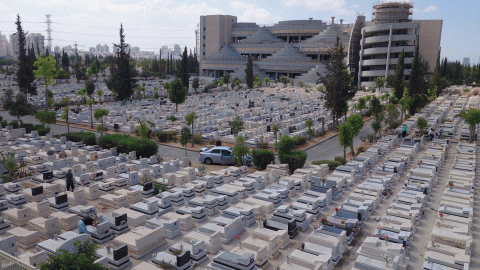 מחיר ההפליה: חברה קדישא פתח תקווה תפצה כ־1,500 משפחות; של נפטרים