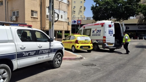גבר בן 54 נמצא ללא רוח חיים בביתו בפתח תקווה