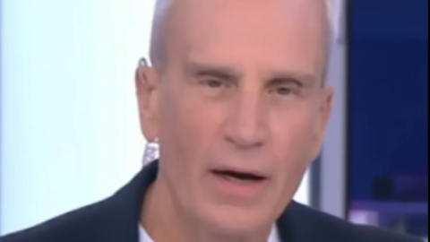 אברי גלעד הציע עונש לכל אלה שמתנהגים בגסות בחו