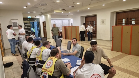 שלוש שנים בדיוק לאחר ה - בריאות בפתח תקווה