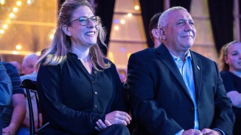 מאות השתתפו בכנס של גדי איזנקוט בפתח תקווה